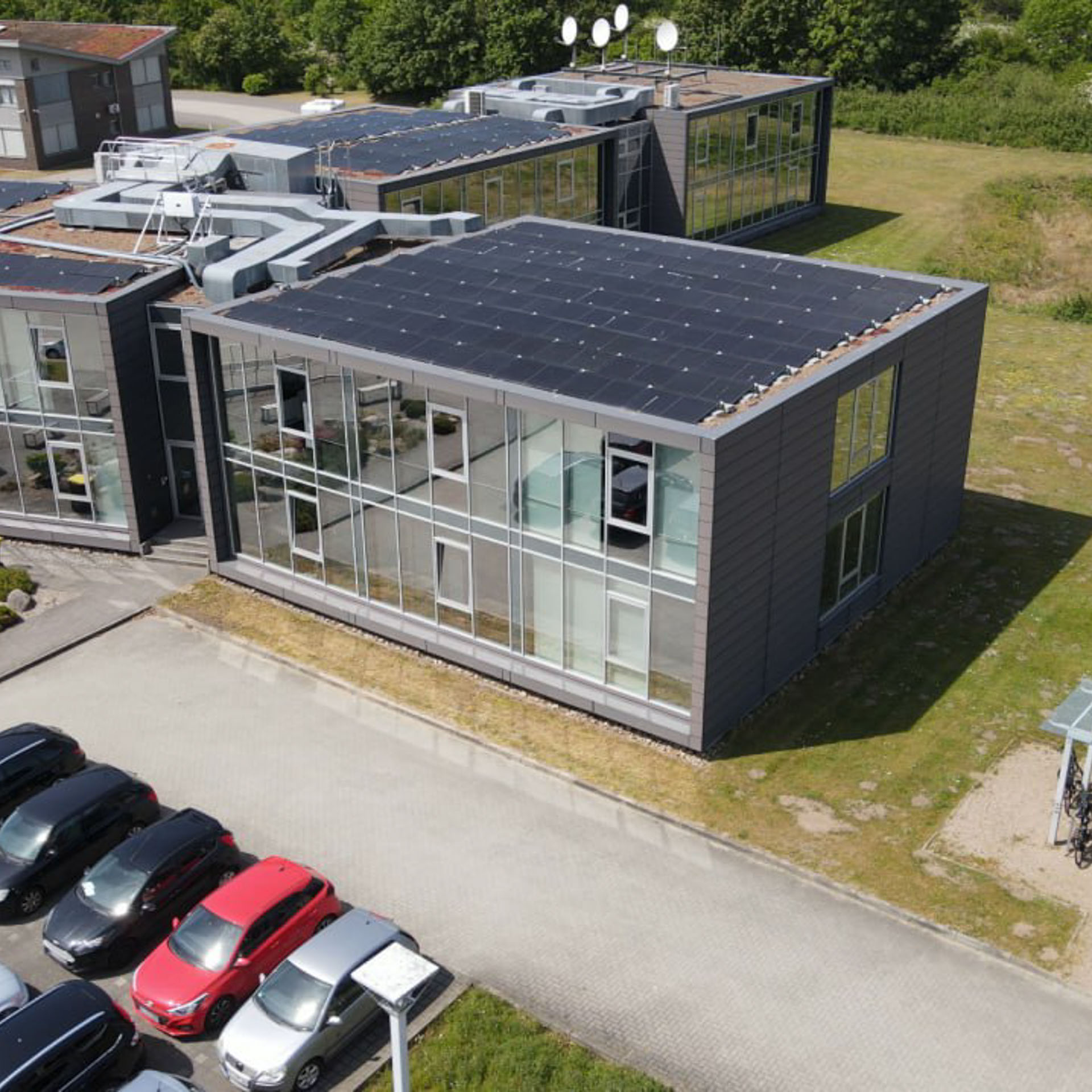 Bürogebäude der Epic AI im Flensburger Wissenschaftspark, Luftaufnahme
